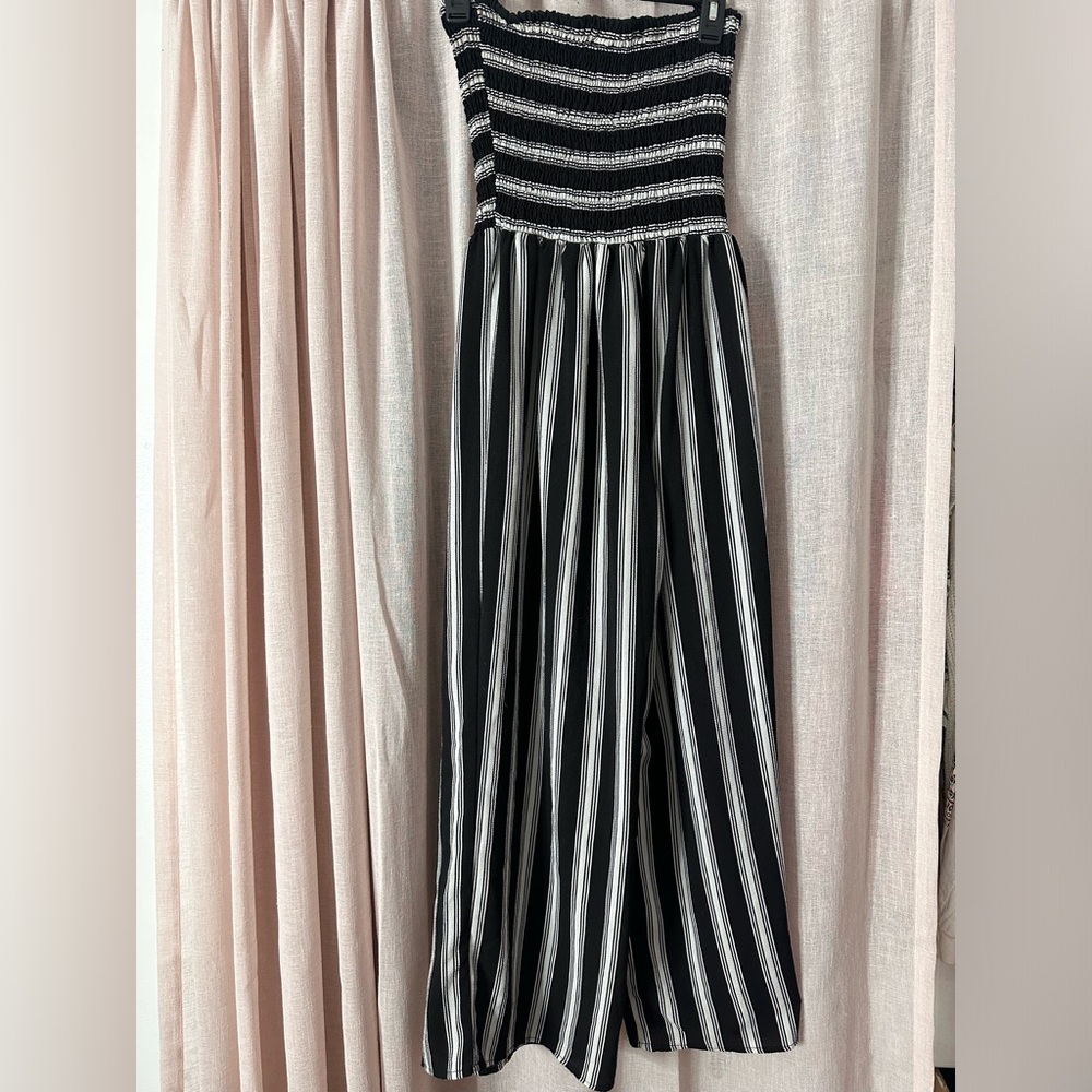 Ladies large strapless jumper stripes black and white